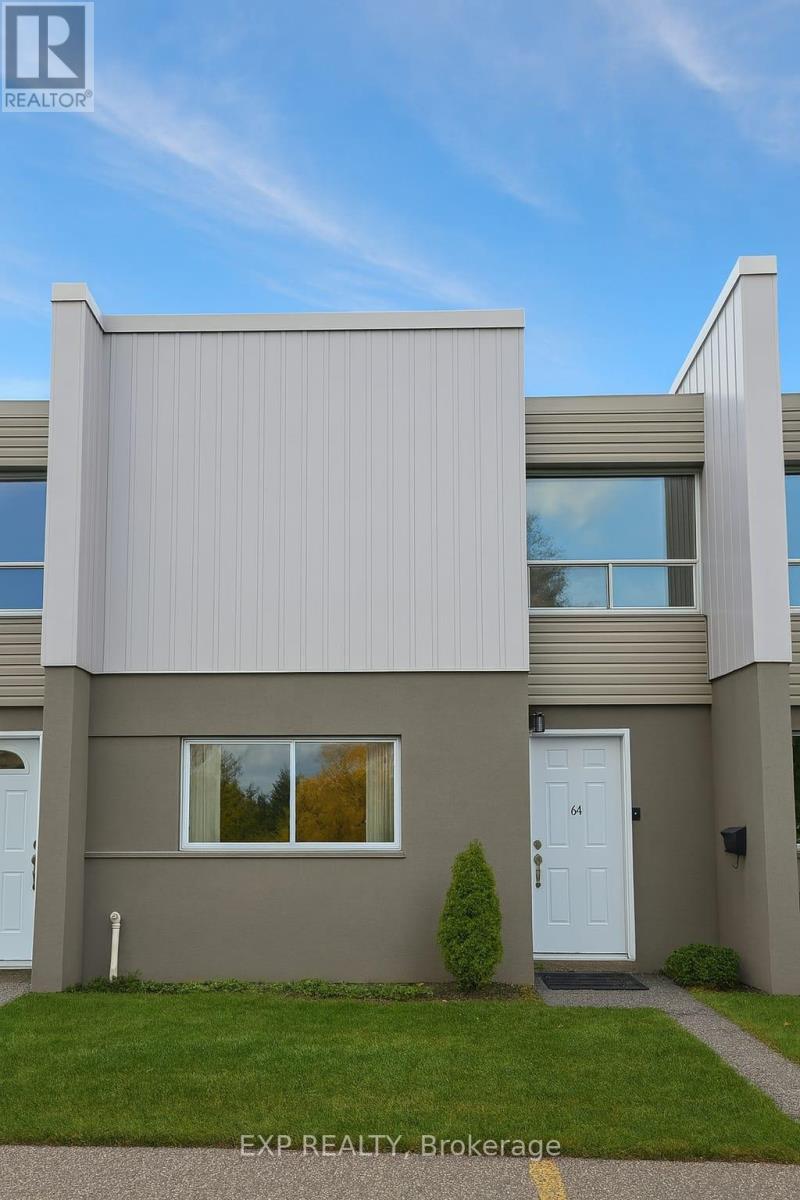 64 - 3 LEXINGTON AVENUE, Toronto, Ontario