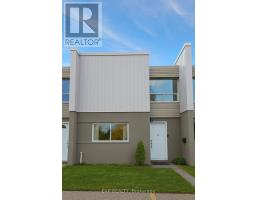 64 - 3 LEXINGTON AVENUE, Toronto, Ontario