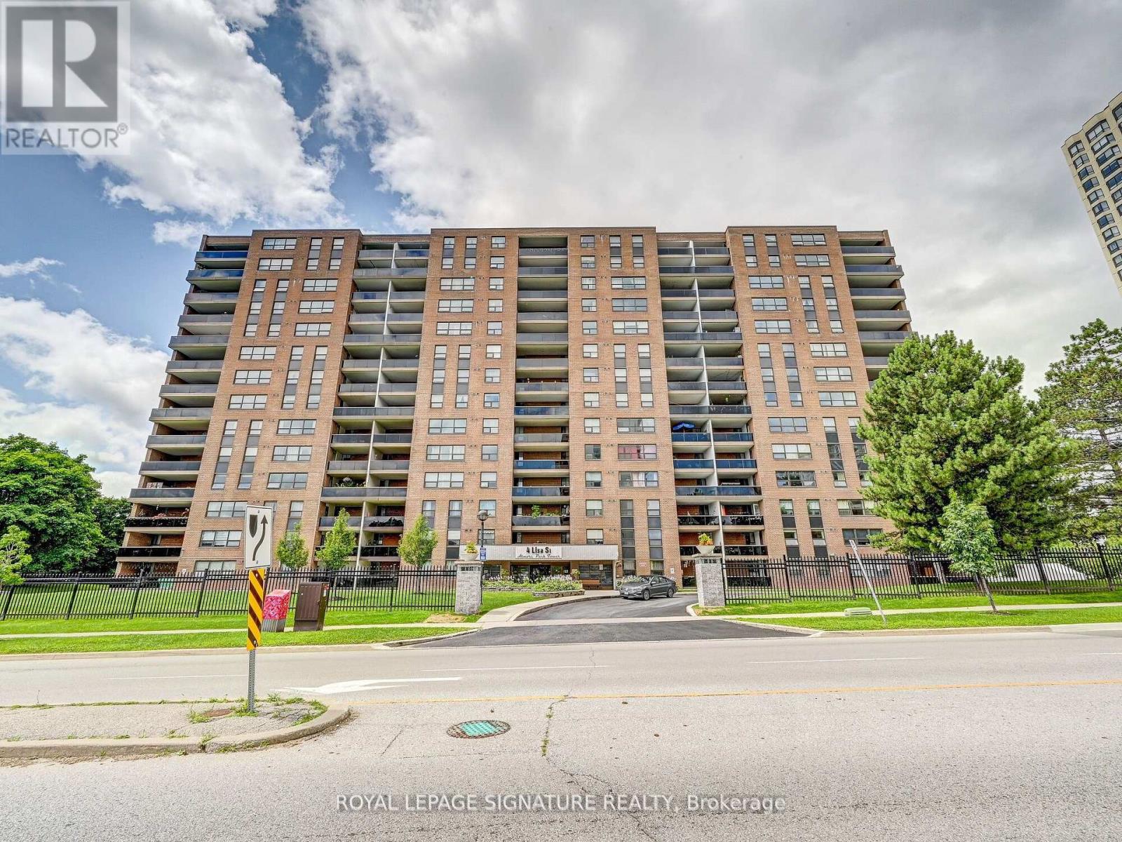 1411 - 4 LISA STREET, Brampton, Ontario