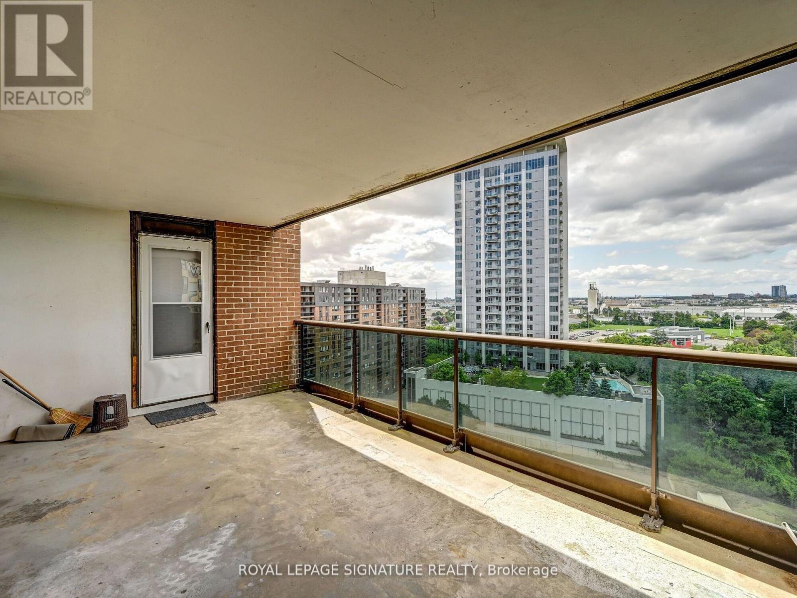 1411 - 4 Lisa Street, Brampton, Ontario  L6T 4B6 - Photo 17 - W12556498