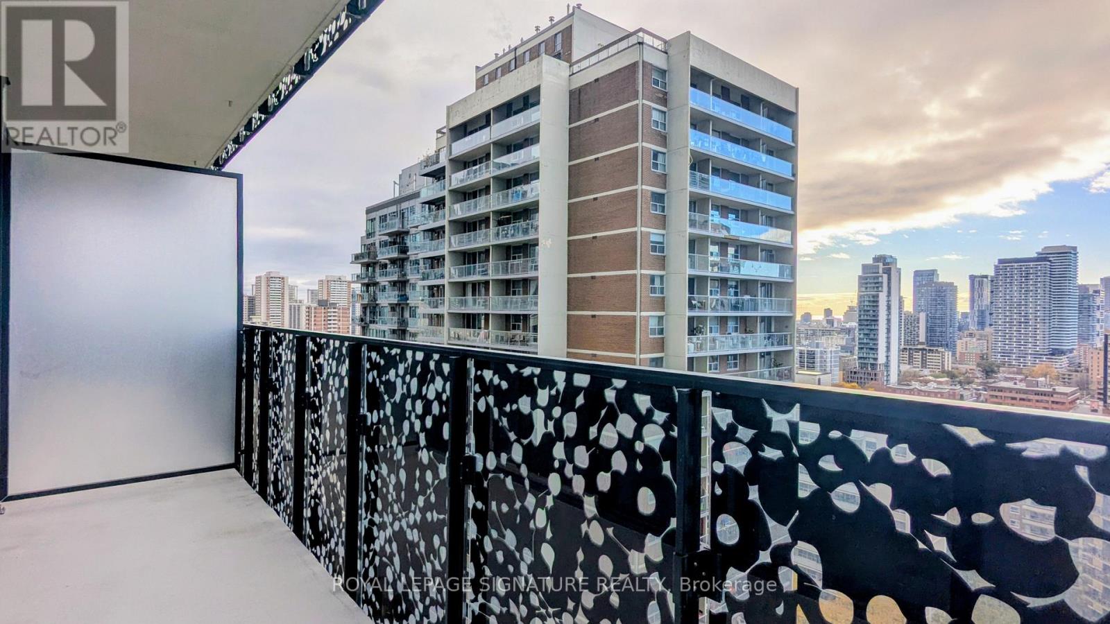 1706 - 55 Charles Street E, Toronto, Ontario M4Y 1S9 - Photo 43 - C12554508