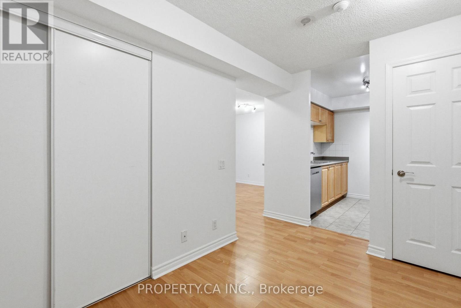 924 - 18 Mondeo Drive, Toronto, Ontario  M1P 5C8 - Photo 21 - E12526760