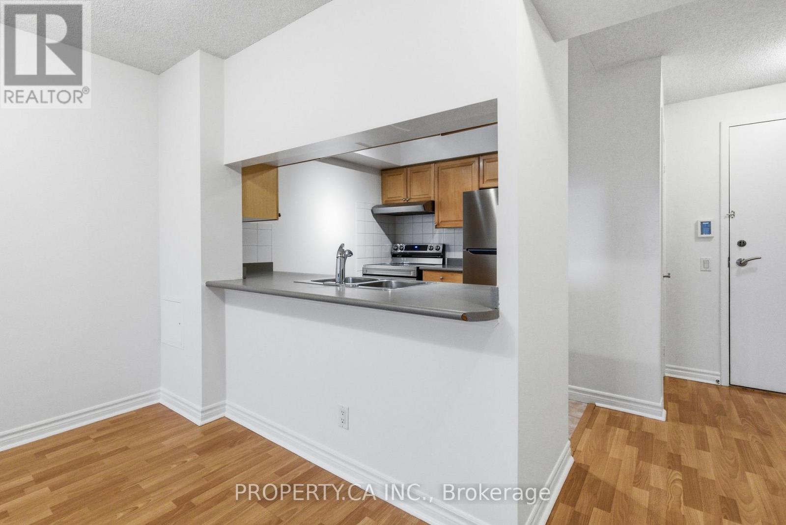 924 - 18 Mondeo Drive, Toronto, Ontario  M1P 5C8 - Photo 15 - E12526760