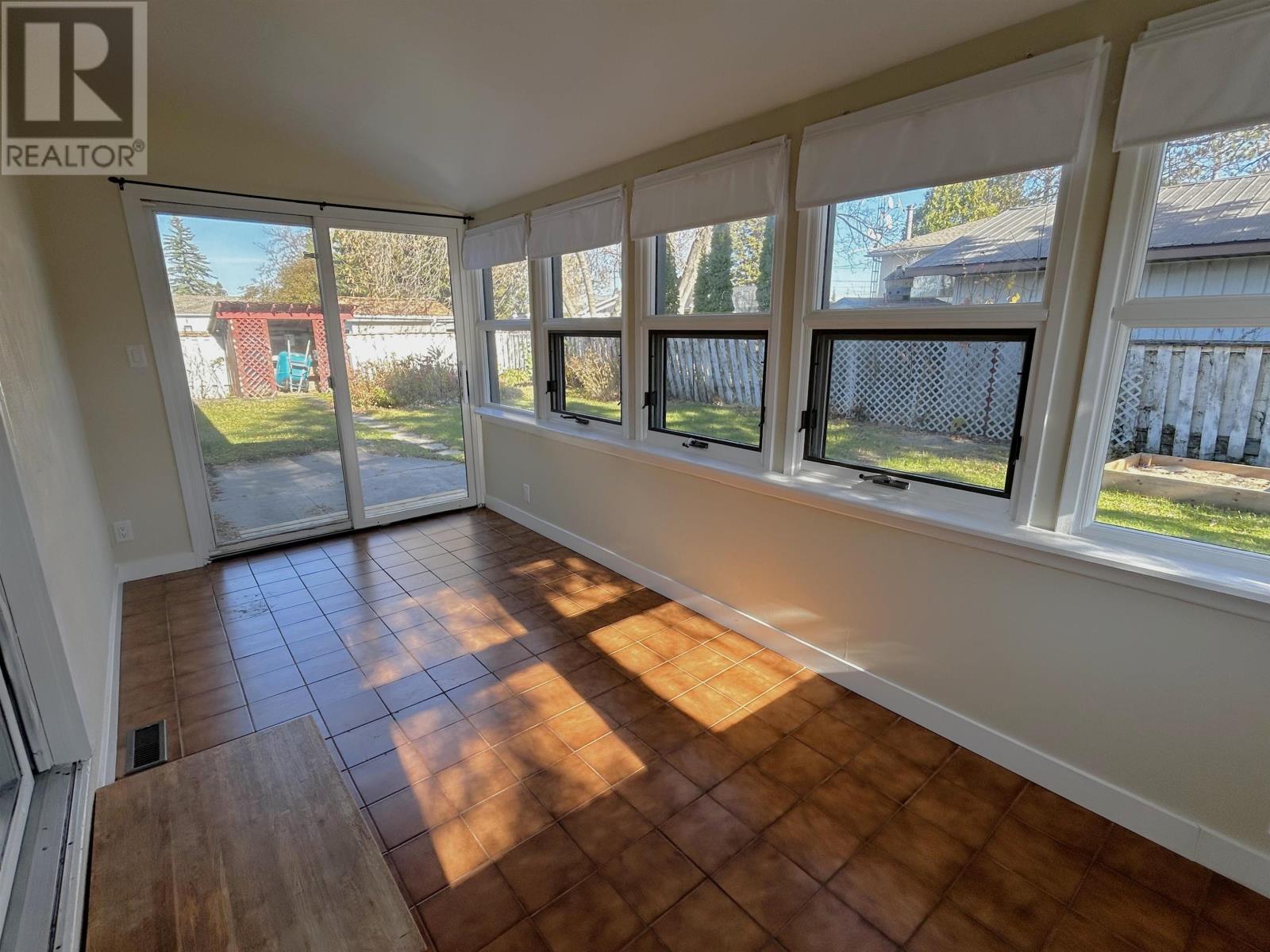 502 Flinders Avenue, Fort Frances, Ontario  P9A 3S4 - Photo 13 - TB253499