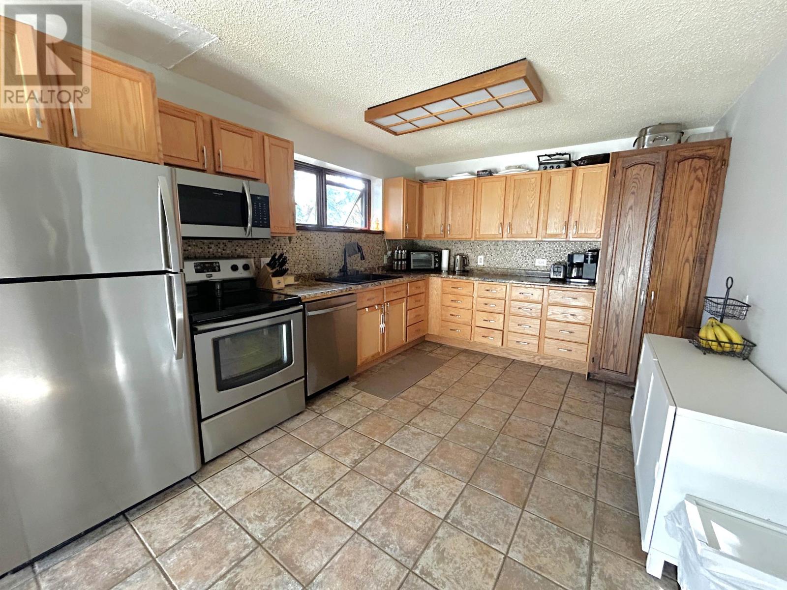 502 Flinders Avenue, Fort Frances, Ontario  P9A 3S4 - Photo 5 - TB253499