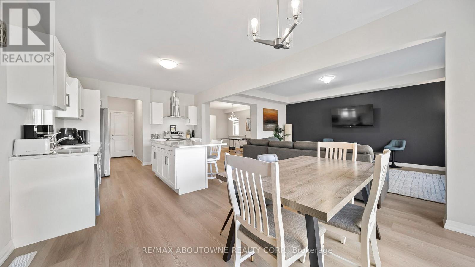 5 Wilson Drive, Thorold, Ontario  L2V 0M3 - Photo 11 - X12556274