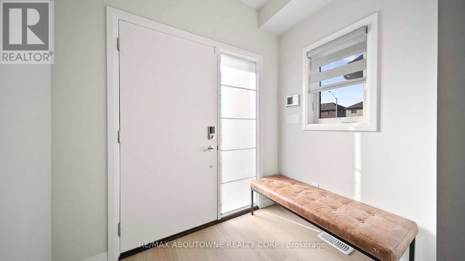 5 Wilson Drive, Thorold, Ontario  L2V 0M3 - Photo 3 - X12556274