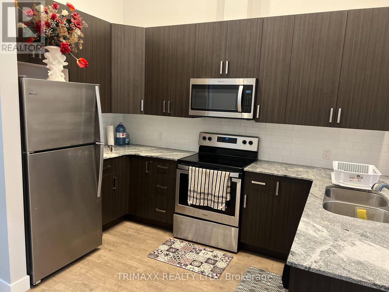 100 Garment Street, Kitchener, Ontario  N2G 0C3 - Photo 9 - X12556416