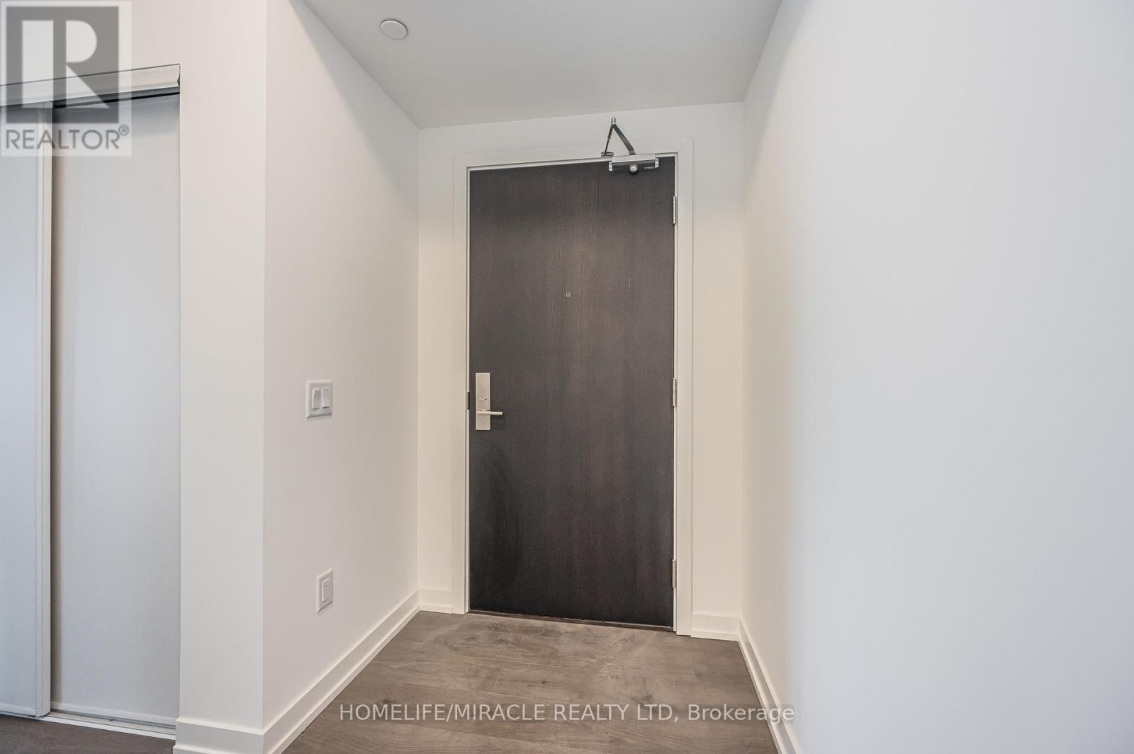 2203 - 55 Duke Street, Kitchener, Ontario  N2G 1A6 - Photo 5 - X12556428