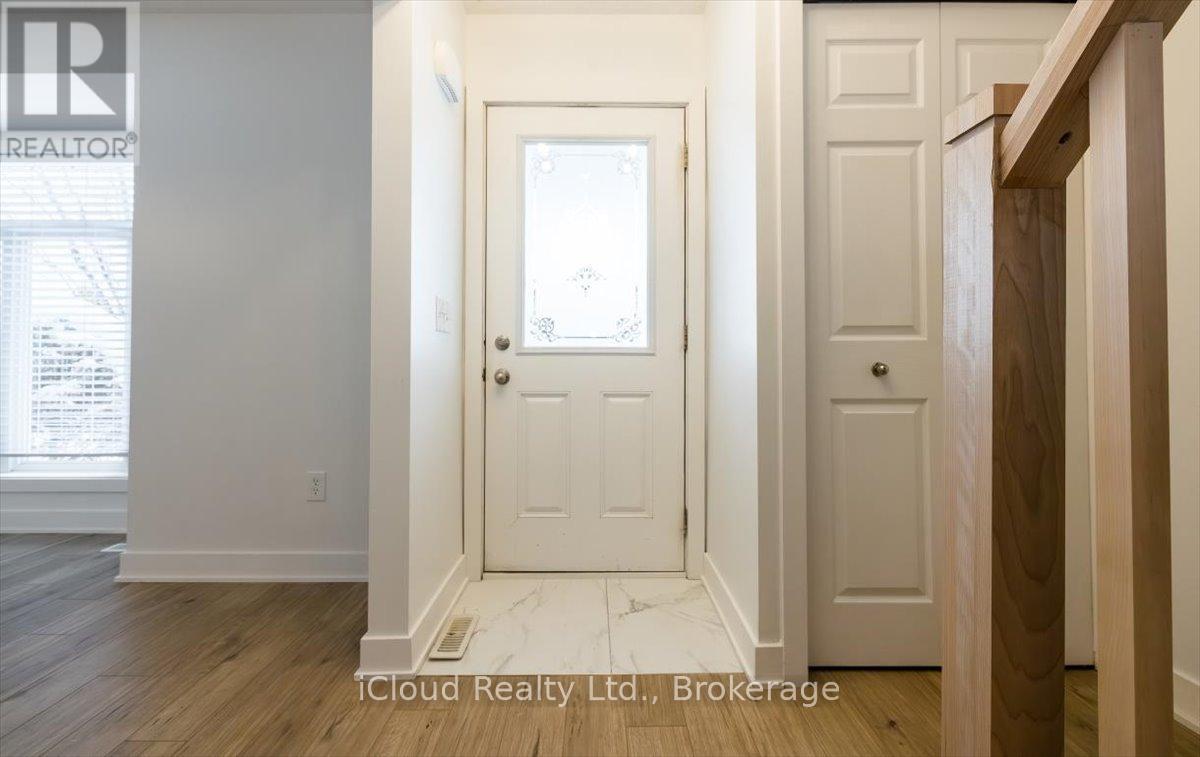 49 - 1600 Mickleborough Drive, London North, Ontario  N6G 5R6 - Photo 4 - X12556446