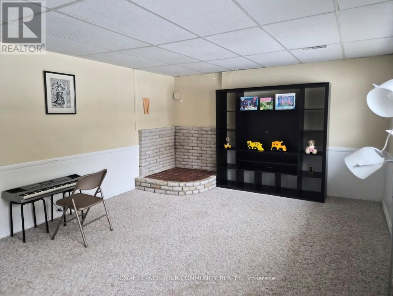 557 Glen Manor Boulevard, Waterloo, Ontario  N2L 4T7 - Photo 21 - X12556476