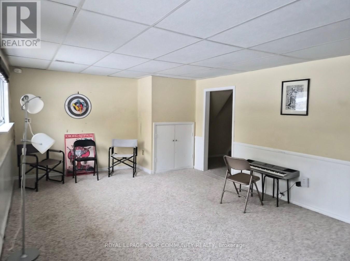 557 Glen Manor Boulevard, Waterloo, Ontario  N2L 4T7 - Photo 22 - X12556476