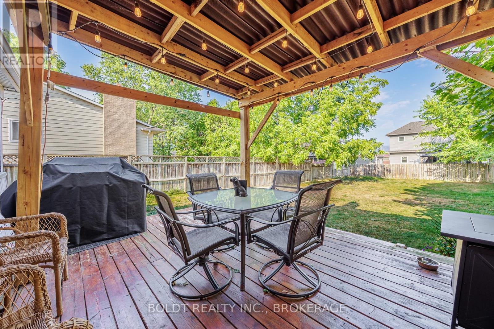 66 Chapel Street N, Thorold, Ontario  L2V 2E6 - Photo 16 - X12556582