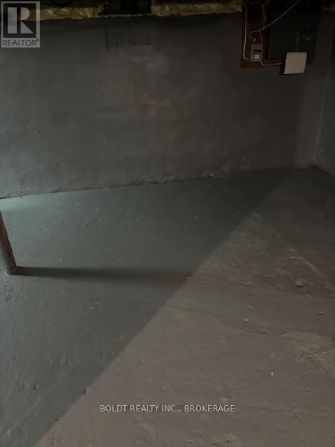 66 Chapel Street N, Thorold, Ontario  L2V 2E6 - Photo 21 - X12556582