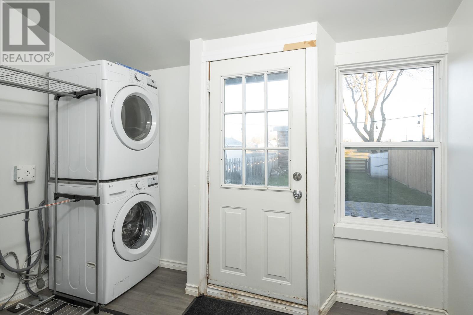 1724 Crawford Ave, Thunder Bay, Ontario  P7E 3E6 - Photo 18 - TB253507