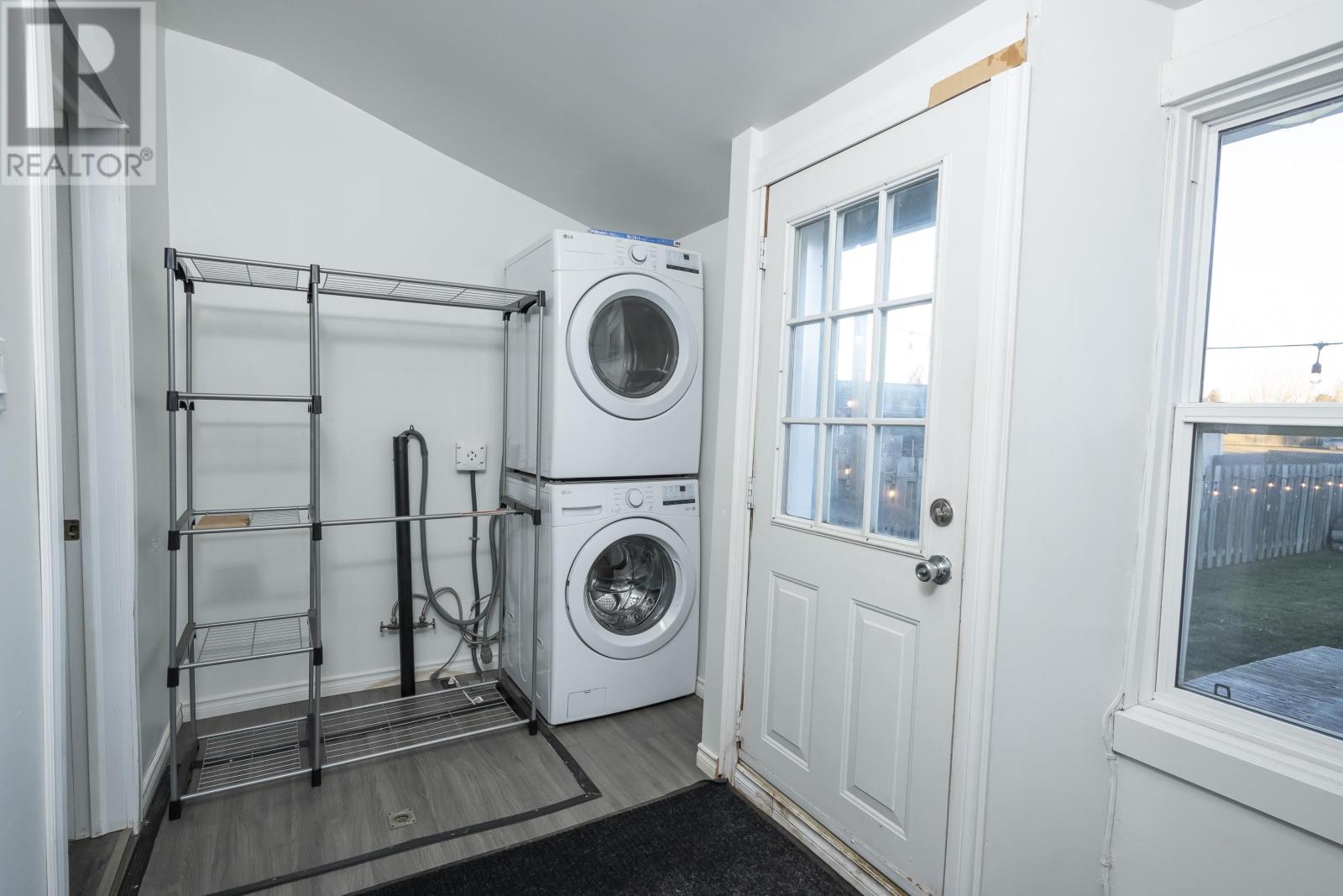 1724 Crawford Ave, Thunder Bay, Ontario  P7E 3E6 - Photo 19 - TB253507