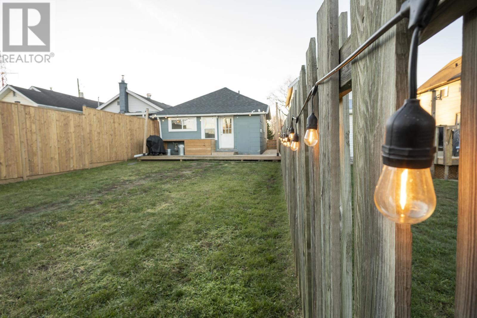 1724 Crawford Ave, Thunder Bay, Ontario  P7E 3E6 - Photo 25 - TB253507