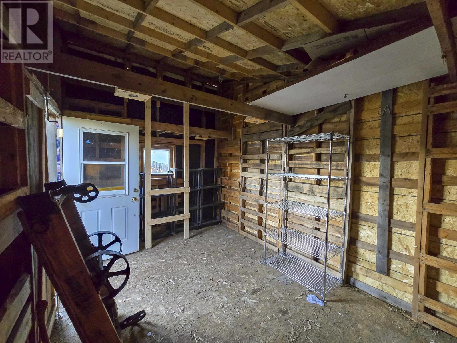 1724 Crawford Ave, Thunder Bay, Ontario  P7E 3E6 - Photo 30 - TB253507