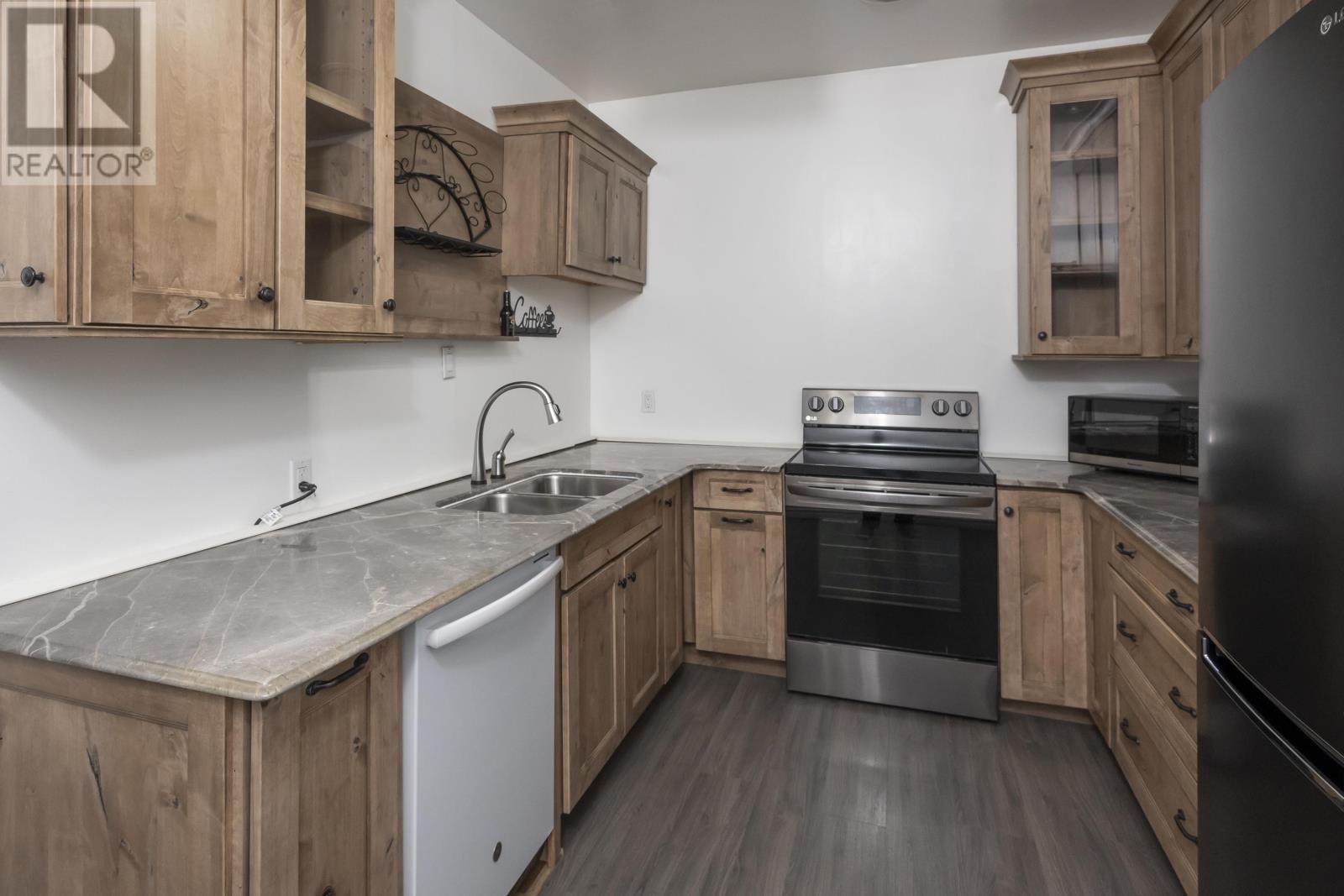 1724 Crawford Ave, Thunder Bay, Ontario  P7E 3E6 - Photo 8 - TB253507