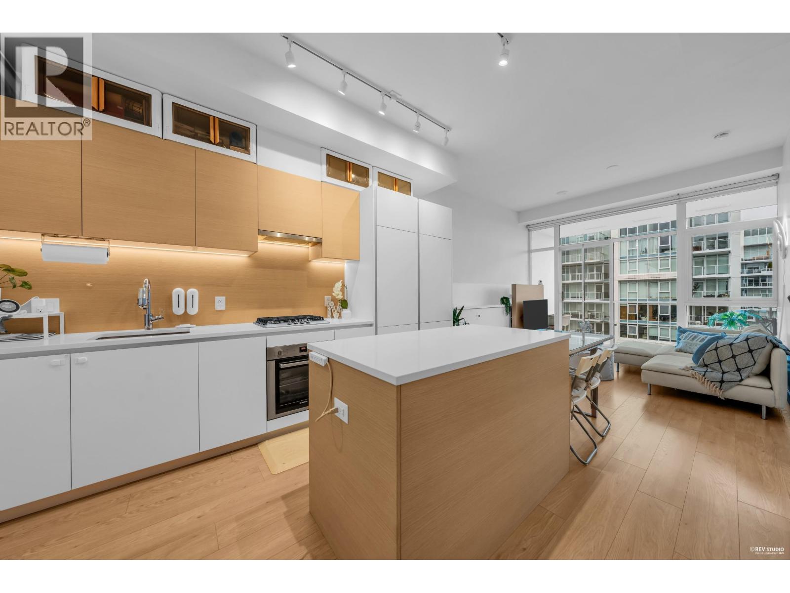 2809 652 Whiting Way, Coquitlam, British Columbia  V3J 0K3 - Photo 3 - R3068407