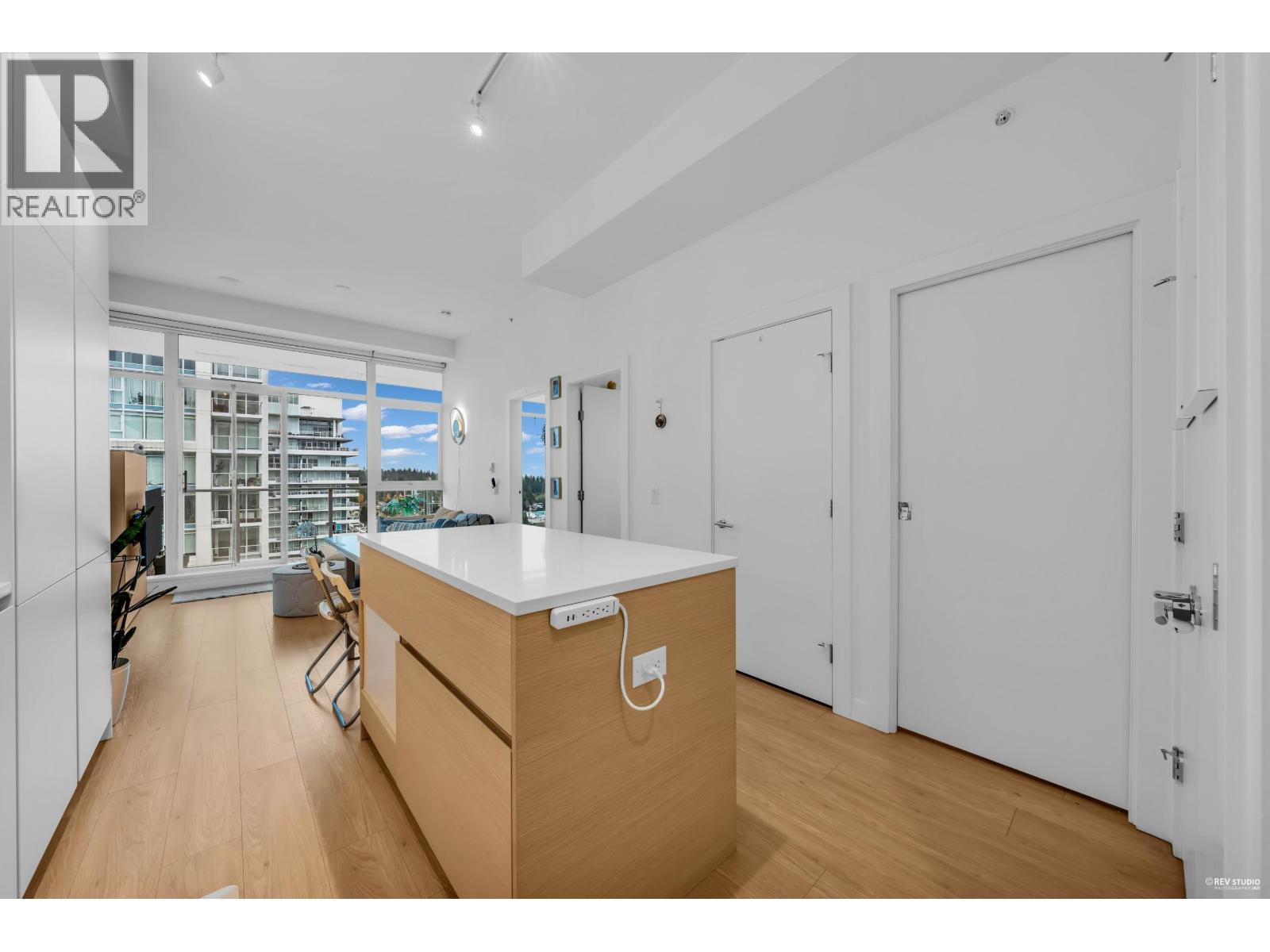 2809 652 Whiting Way, Coquitlam, British Columbia  V3J 0K3 - Photo 6 - R3068407