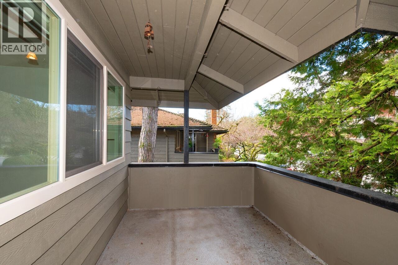 704 235 Keith Road, West Vancouver, British Columbia  V7T 1L5 - Photo 21 - R3068432