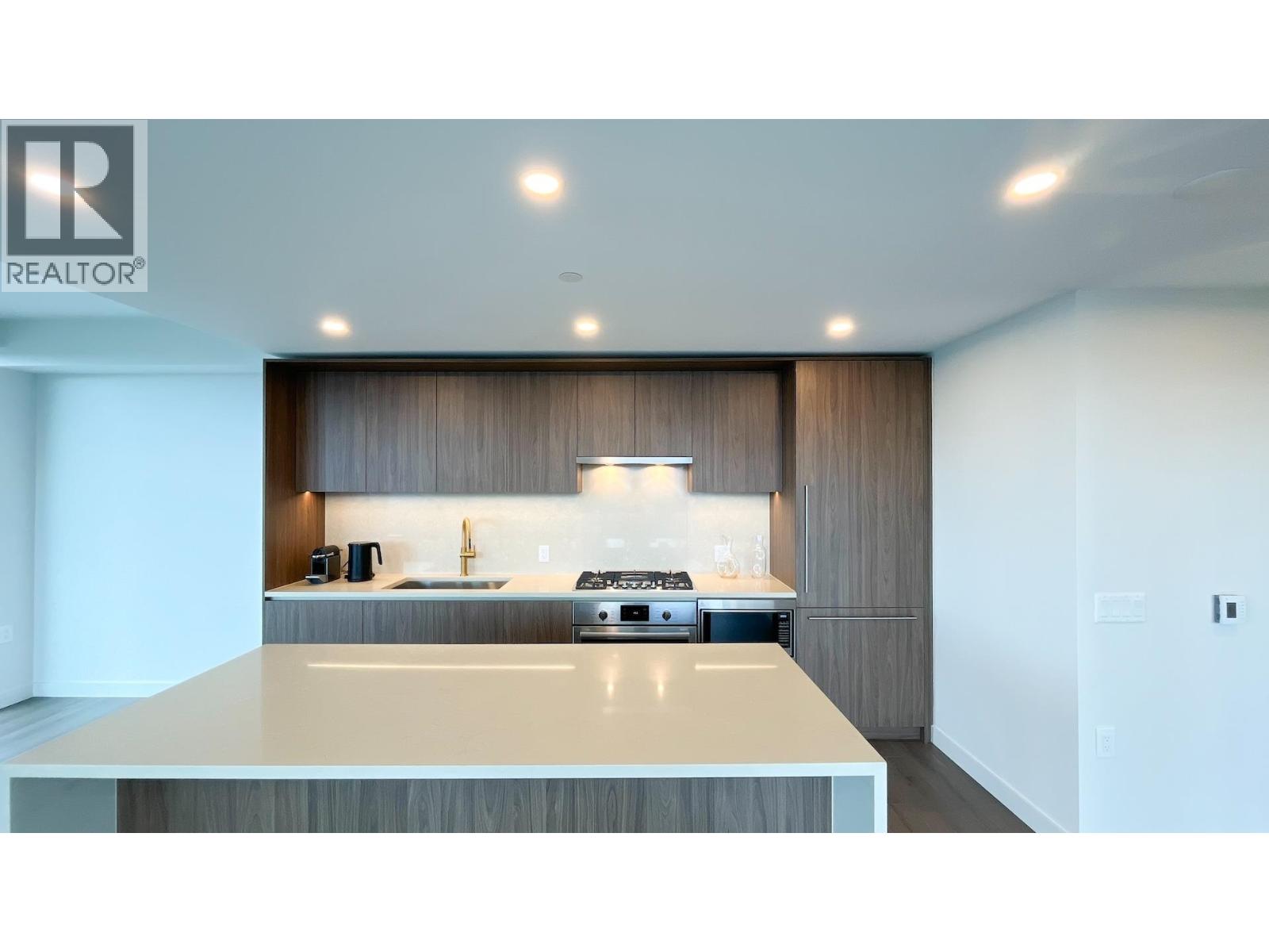 3908 5987 Wilson Avenue, Burnaby, British Columbia  V5H 0L7 - Photo 9 - R3068448