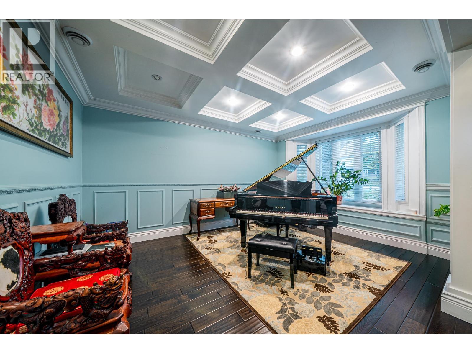 5007 Hardwick Street, Burnaby, British Columbia  V5G 1P8 - Photo 3 - R3068419