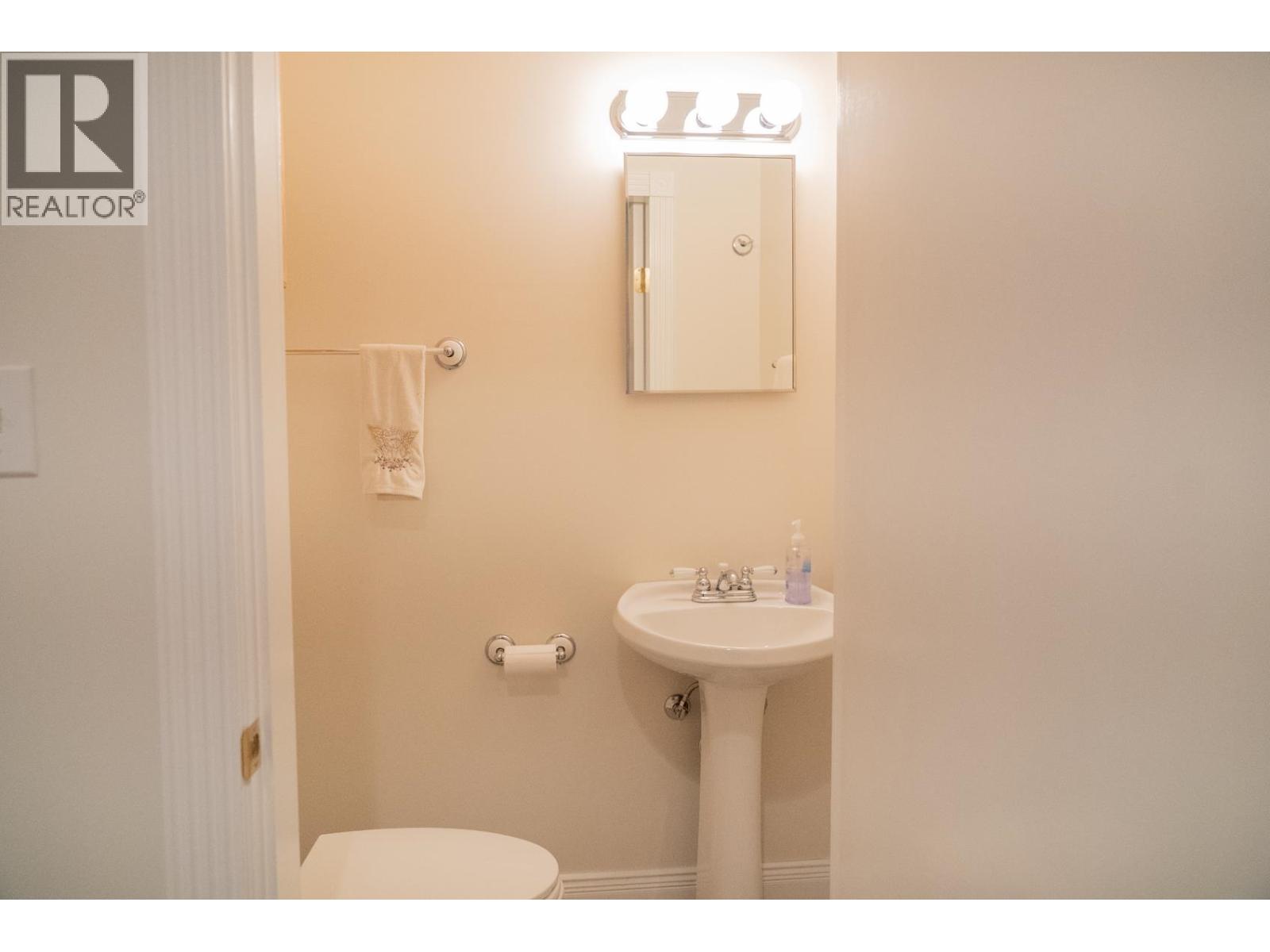 37189 Schooner Way, Pender Island, British Columbia  V0N 2M2 - Photo 26 - R3068451