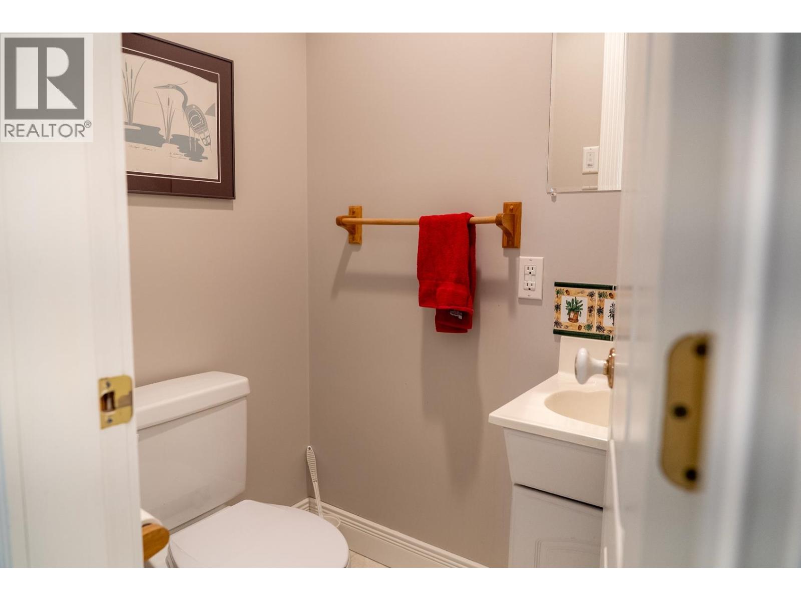 37189 Schooner Way, Pender Island, British Columbia  V0N 2M2 - Photo 38 - R3068451