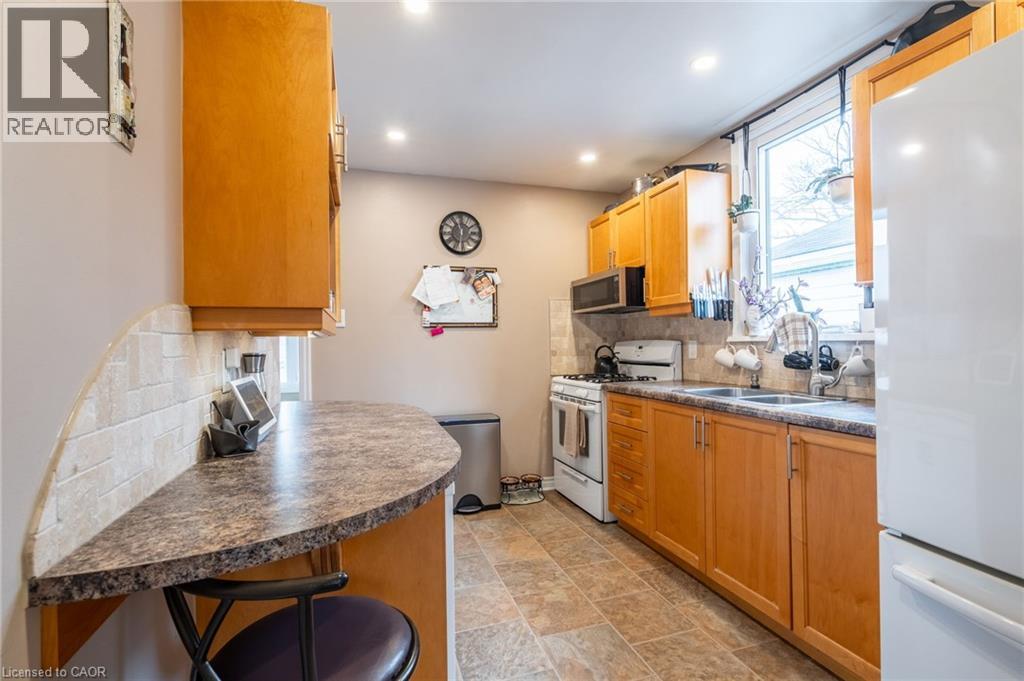 1061 Central Avenue, Hamilton, Ontario  L8K 1N3 - Photo 18 - 40709284