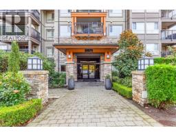 <div class="price">$2,750 Monthly</div> 305 3156 Dayanee Springs Blvd, Coquitlam<br><div style="margin-bottom:8px;"><small>RE/MAX Lifestyles Realty</small></div><div class='bed_bath'>2 Bed | 2 Bath</div>