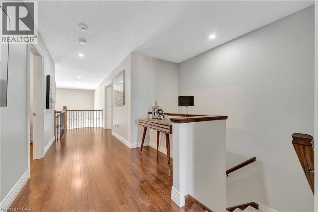 31 Pioneer Tower Crescent, Kitchener, Ontario  N2P 2L2 - Photo 39 - 40786601