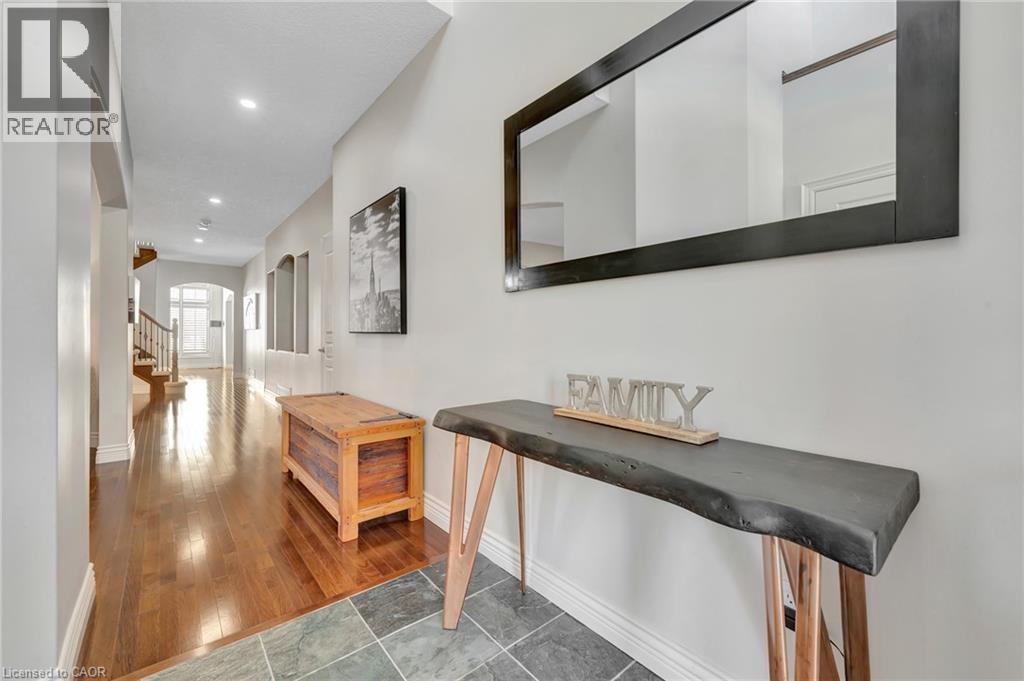 31 Pioneer Tower Crescent, Kitchener, Ontario  N2P 2L2 - Photo 12 - 40786601