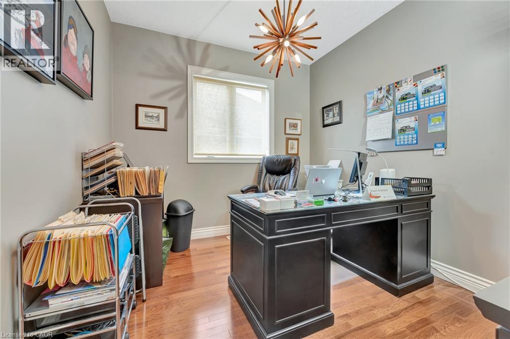 31 Pioneer Tower Crescent, Kitchener, Ontario  N2P 2L2 - Photo 25 - 40786601