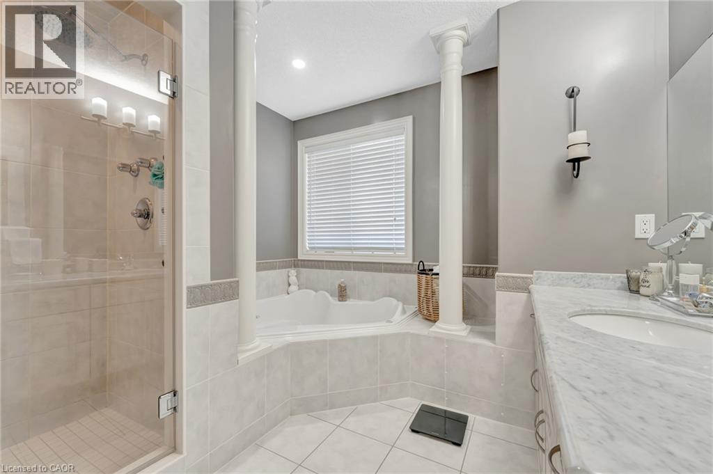 31 Pioneer Tower Crescent, Kitchener, Ontario  N2P 2L2 - Photo 33 - 40786601