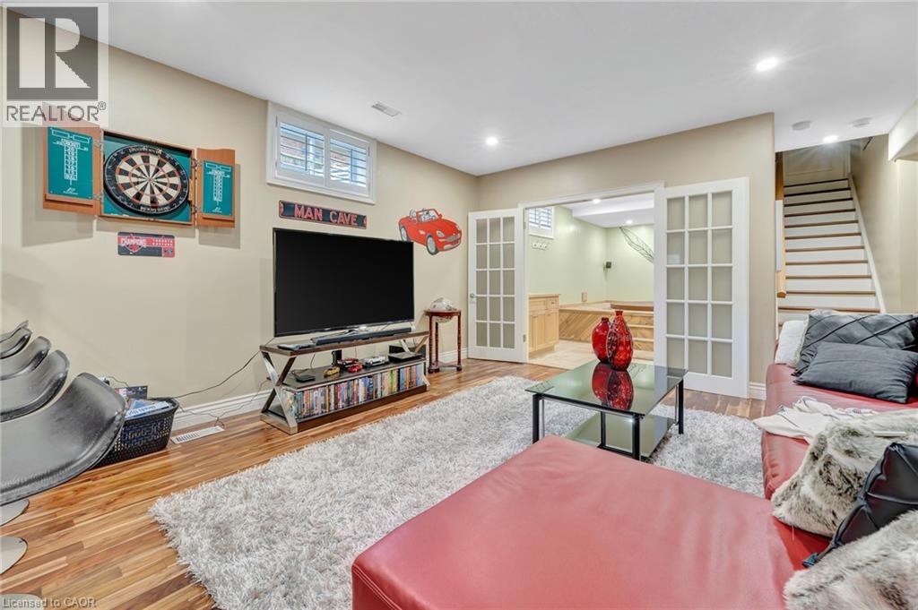 31 Pioneer Tower Crescent, Kitchener, Ontario  N2P 2L2 - Photo 44 - 40786601