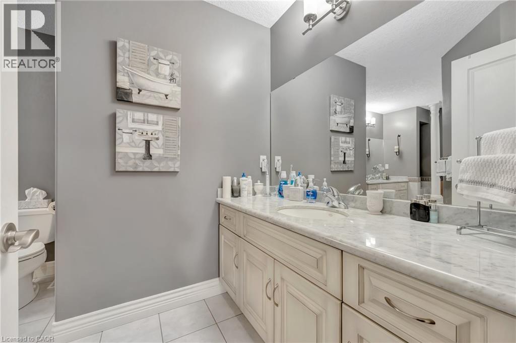 31 Pioneer Tower Crescent, Kitchener, Ontario  N2P 2L2 - Photo 30 - 40786601