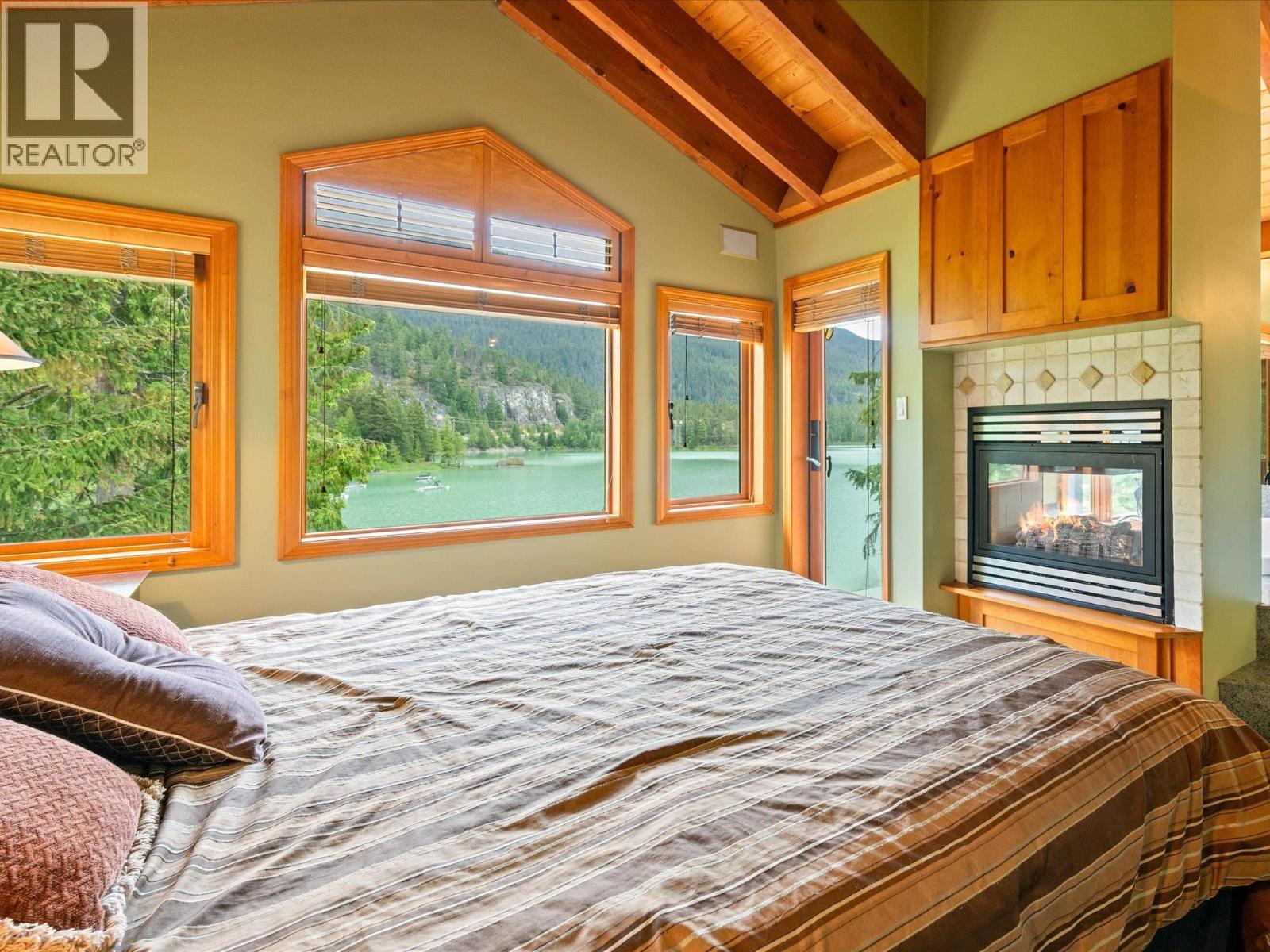 9297 Lakeshore Drive, Whistler, British Columbia  V8E 0G6 - Photo 22 - R3024347