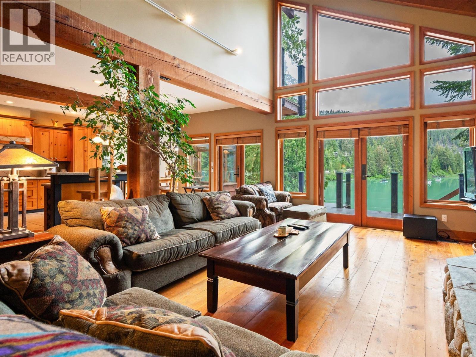 9297 Lakeshore Drive, Whistler, British Columbia  V8E 0G6 - Photo 12 - R3024347