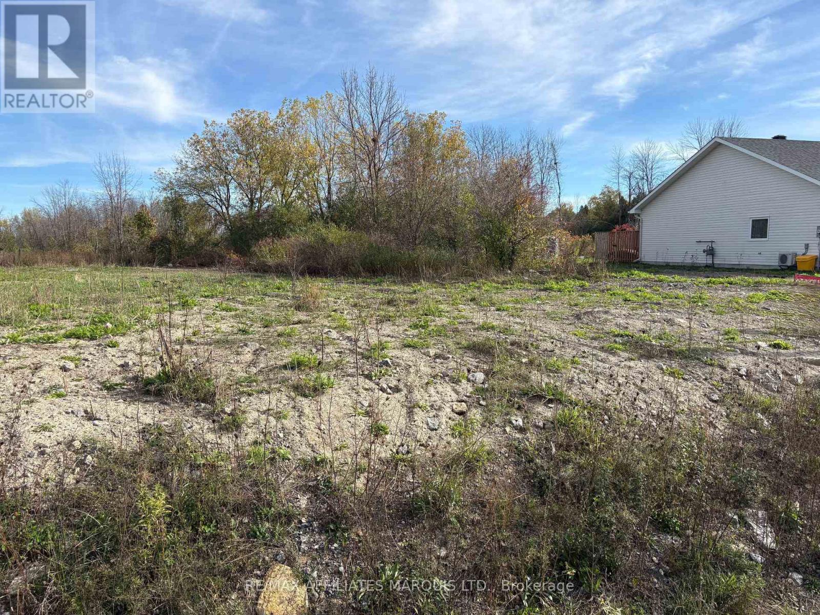 5365 Woodland Road N, South Stormont, Ontario  K0C 1M0 - Photo 2 - X12468963