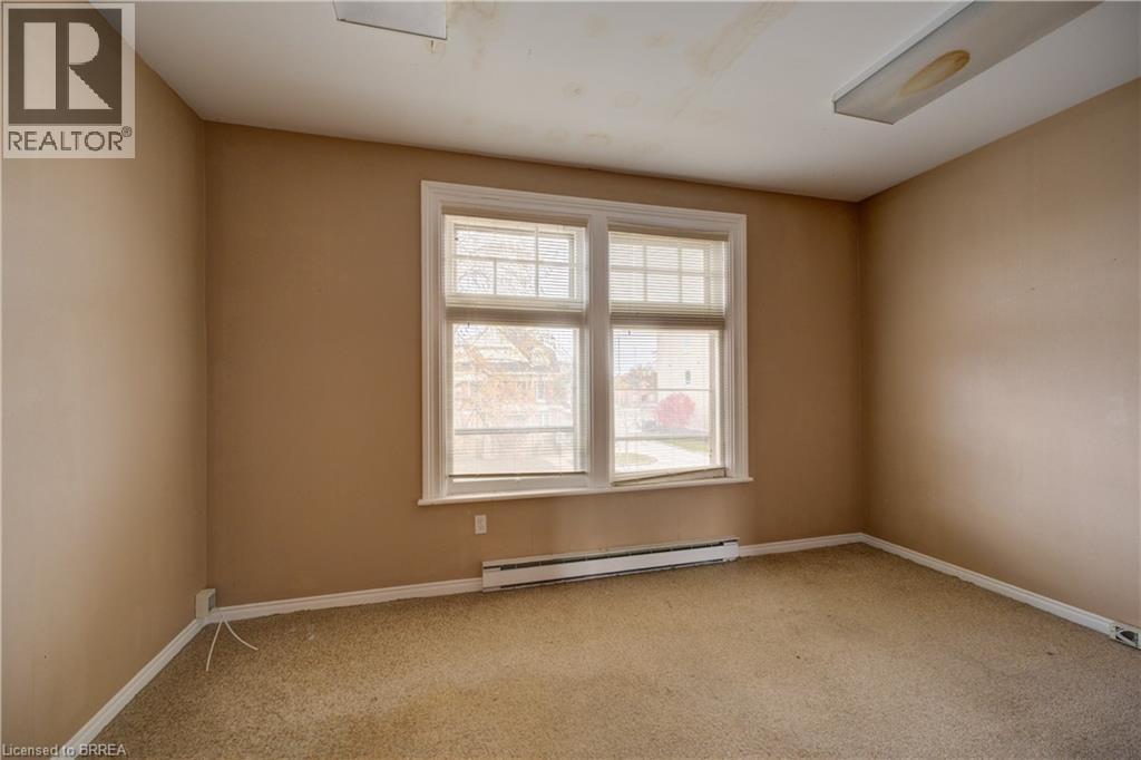 41 Wellington Street, Brantford, Ontario  N3T 2L7 - Photo 15 - 40781102