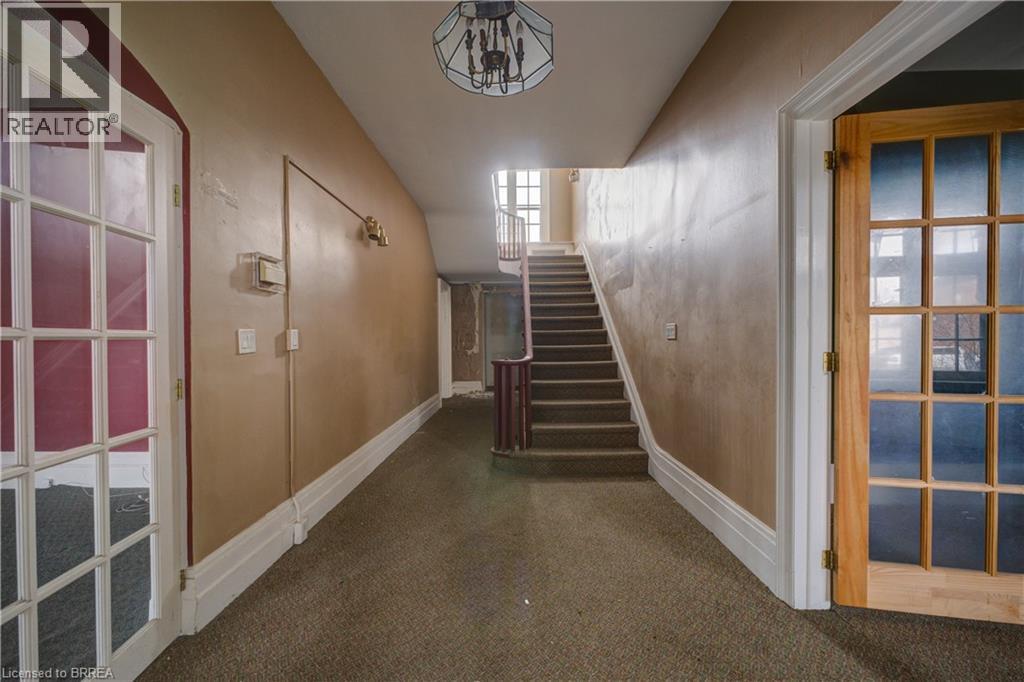 41 Wellington Street, Brantford, Ontario  N3T 2L7 - Photo 4 - 40781102