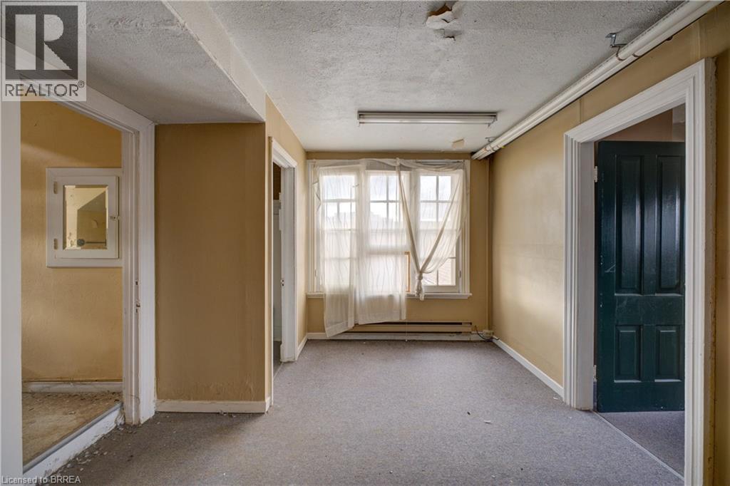 41 Wellington Street, Brantford, Ontario  N3T 2L7 - Photo 17 - 40781098