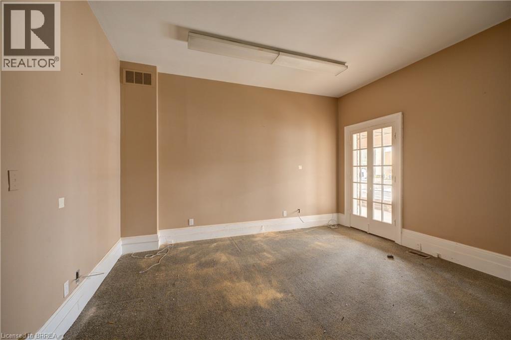 41 Wellington Street, Brantford, Ontario  N3T 2L7 - Photo 9 - 40781098