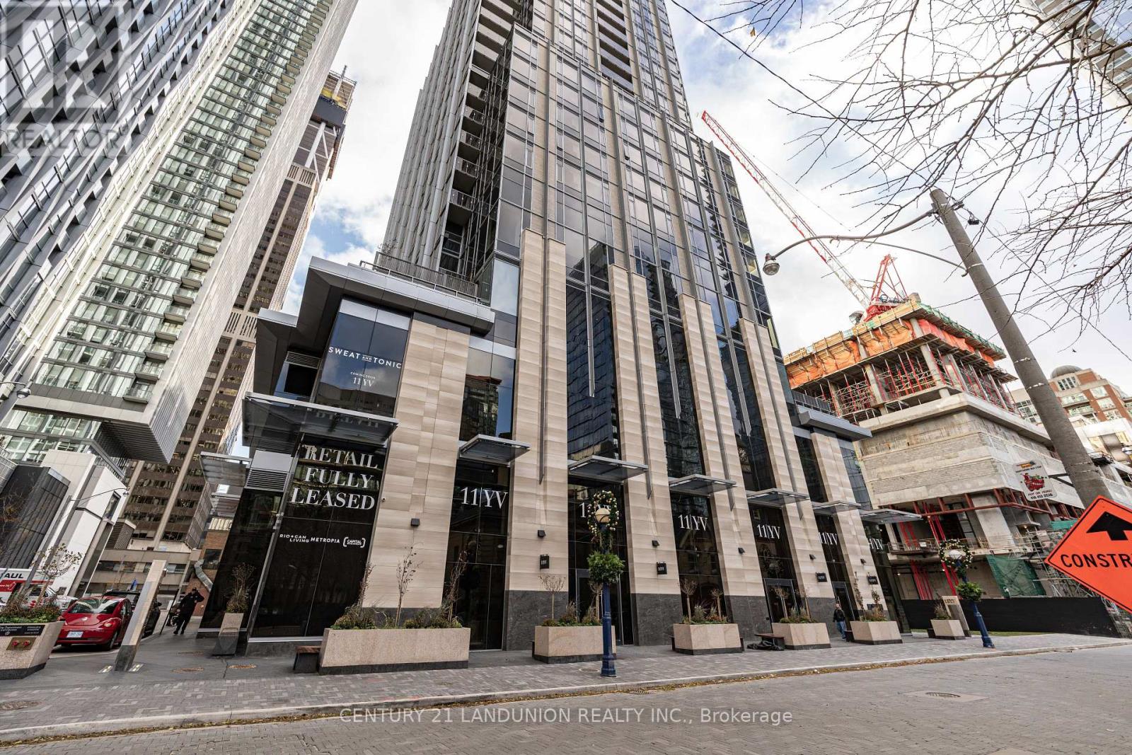 1312 - 11 YORKVILLE AVENUE E, Toronto, Ontario