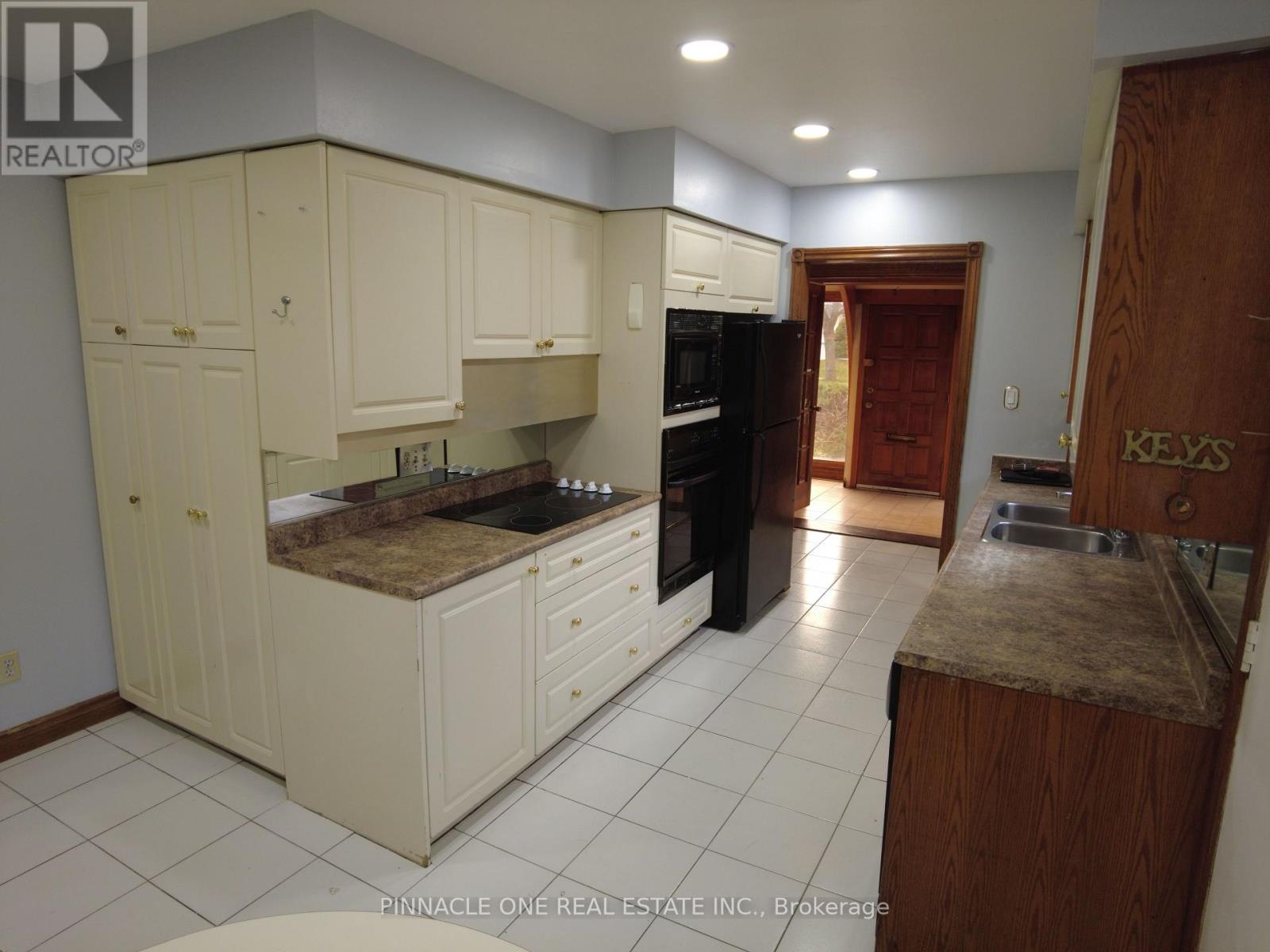 76 Sealstone Terrace, Toronto, Ontario  M1E 4J7 - Photo 10 - E12552410