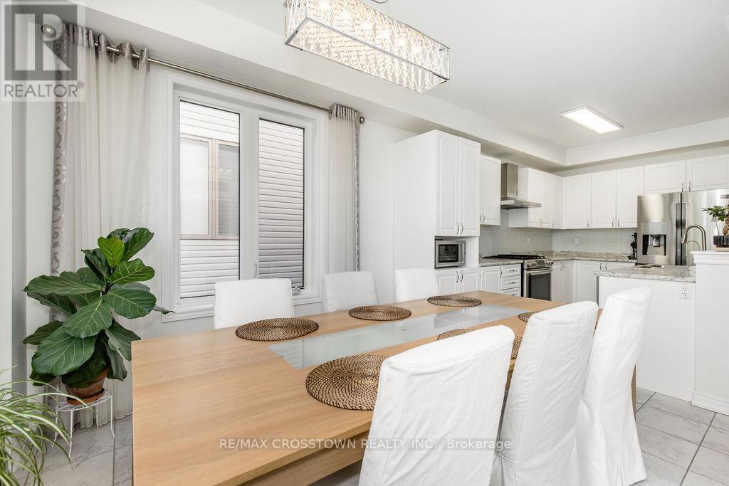 49 Greenwood Drive, Essa, Ontario  L3W 0N5 - Photo 21 - N12475422