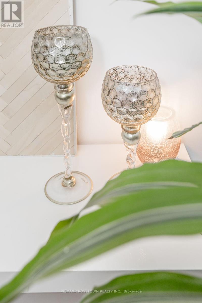 49 Greenwood Drive, Essa, Ontario  L3W 0N5 - Photo 24 - N12475422