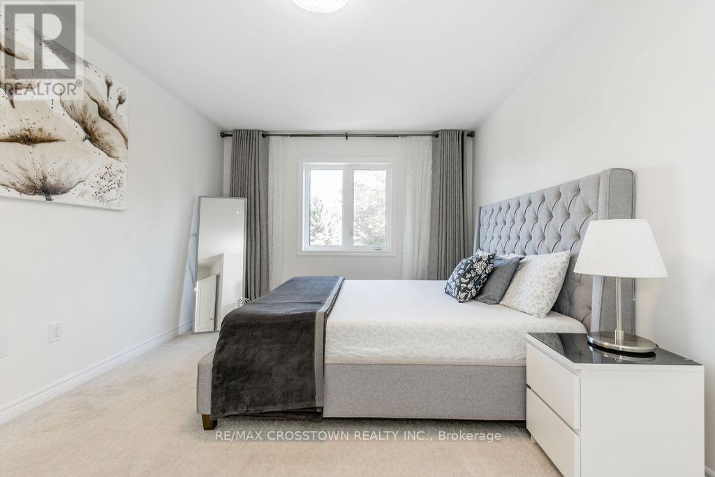 49 Greenwood Drive, Essa, Ontario  L3W 0N5 - Photo 26 - N12475422